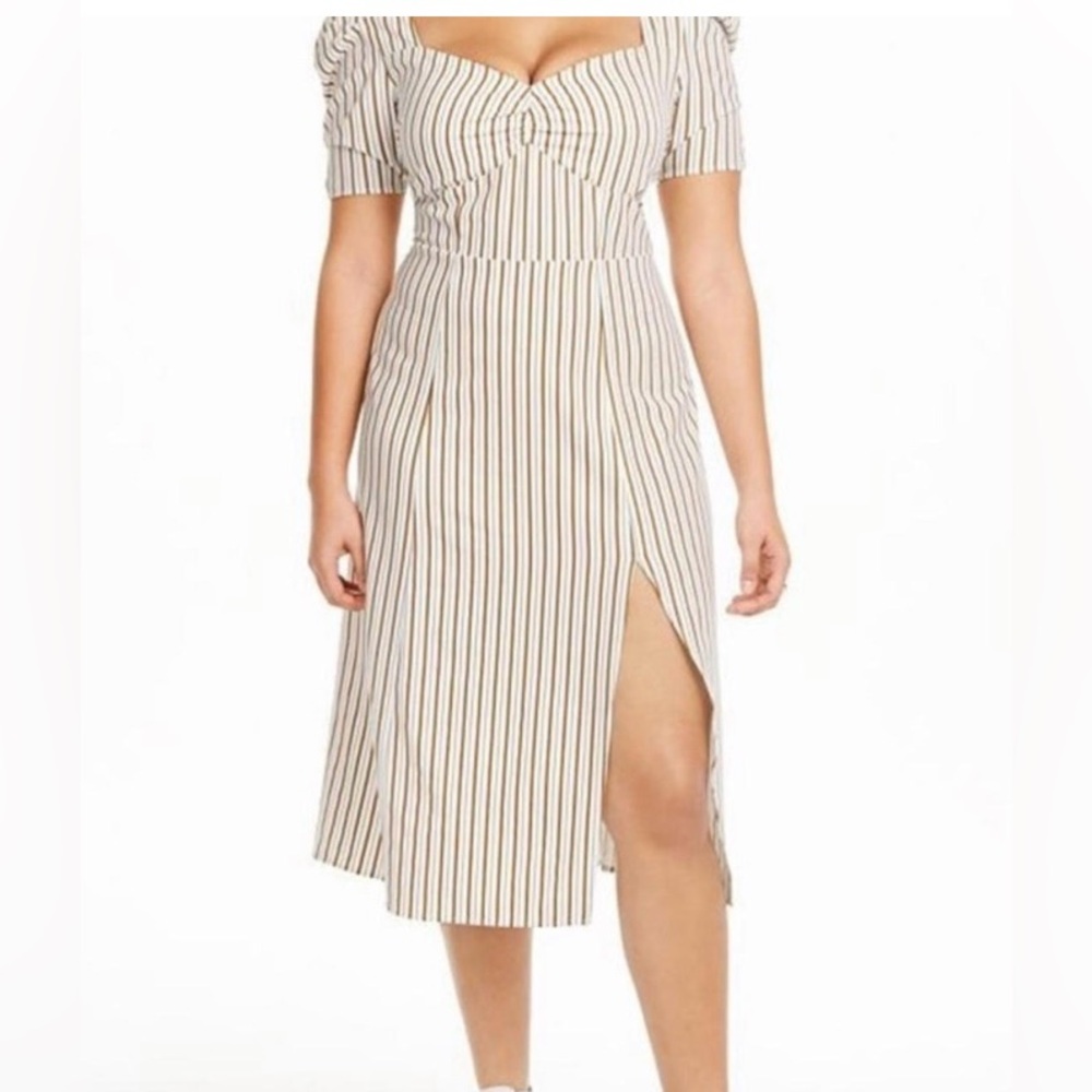 Danielle Bernstein slit Summer Dress with short sleeves